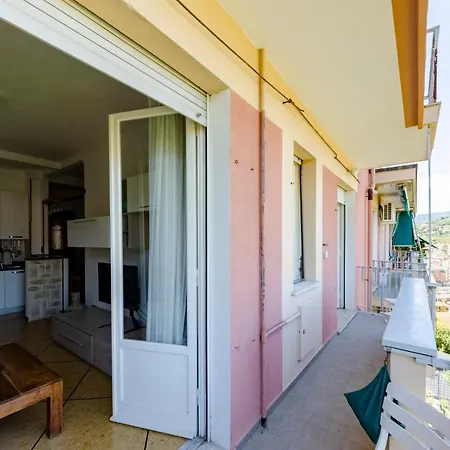 Joivy Kiki House شقة